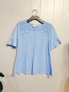 Kim Rogers Light Blue Short Sleeve Top with Lace Shoulders. Super Comfy